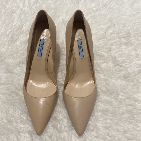 Prada‎ Pointed Toe pump size 41EU - Picture 2 of 11